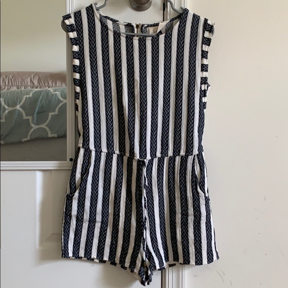 Universal Thread Romper